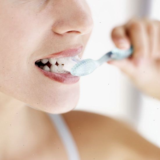 Sådan holder en ren tandbørste. Den europæiske Dental Association giver en detaljeret oversigt over ren tandbørste etikette.
